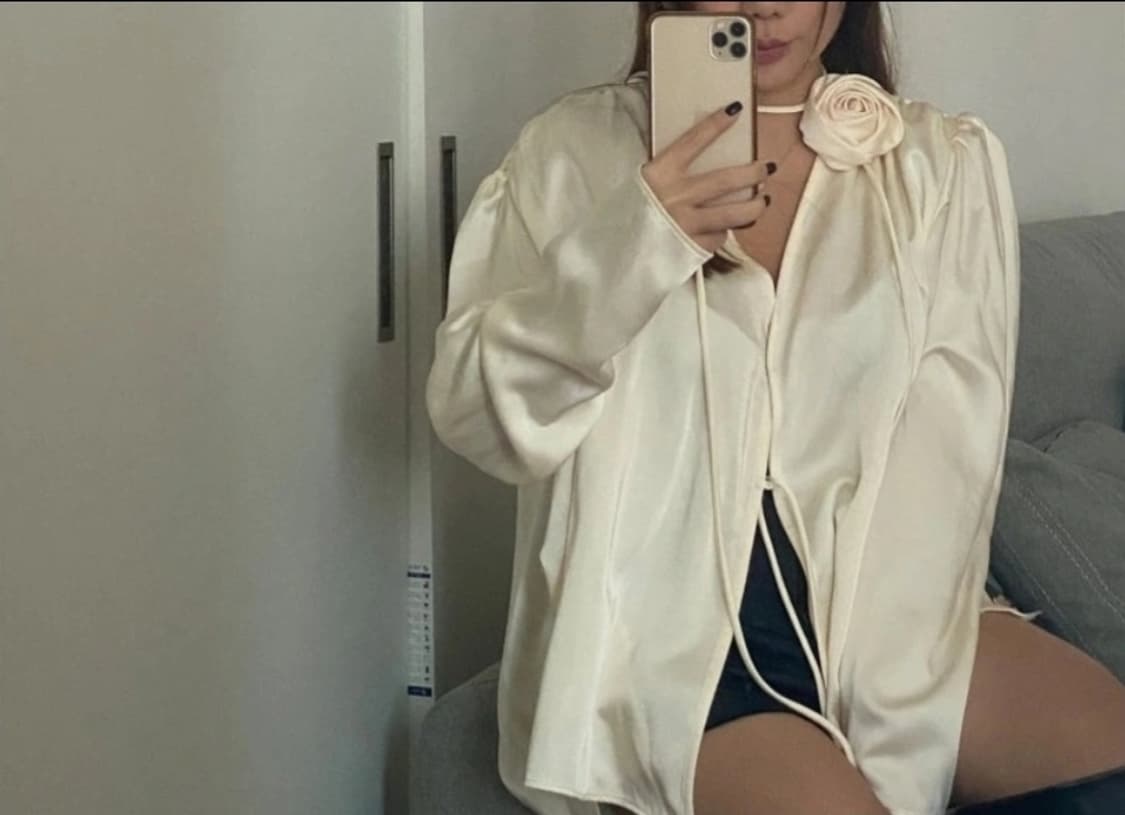 라라초이 코사주 블라우스 상품이미지2