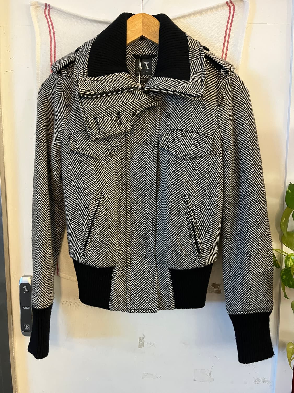 아르마니 익스체인지 하이넥 헤링본 자켓 상품이미지5