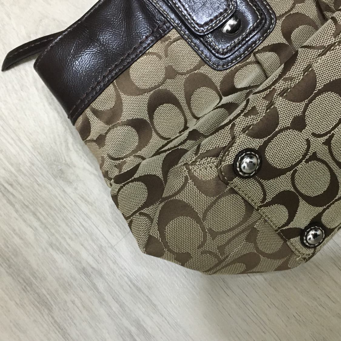 코치 빈티지 시그니처 숄더백 - 브라운 상품이미지5