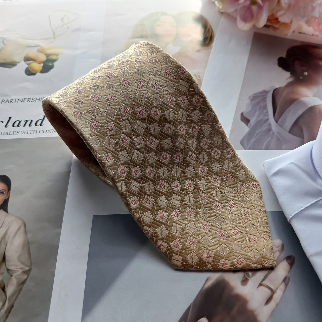 밀라숀 실크 골드 패턴 넥타이 8.8cm A+등급 A18446
 상품이미지2