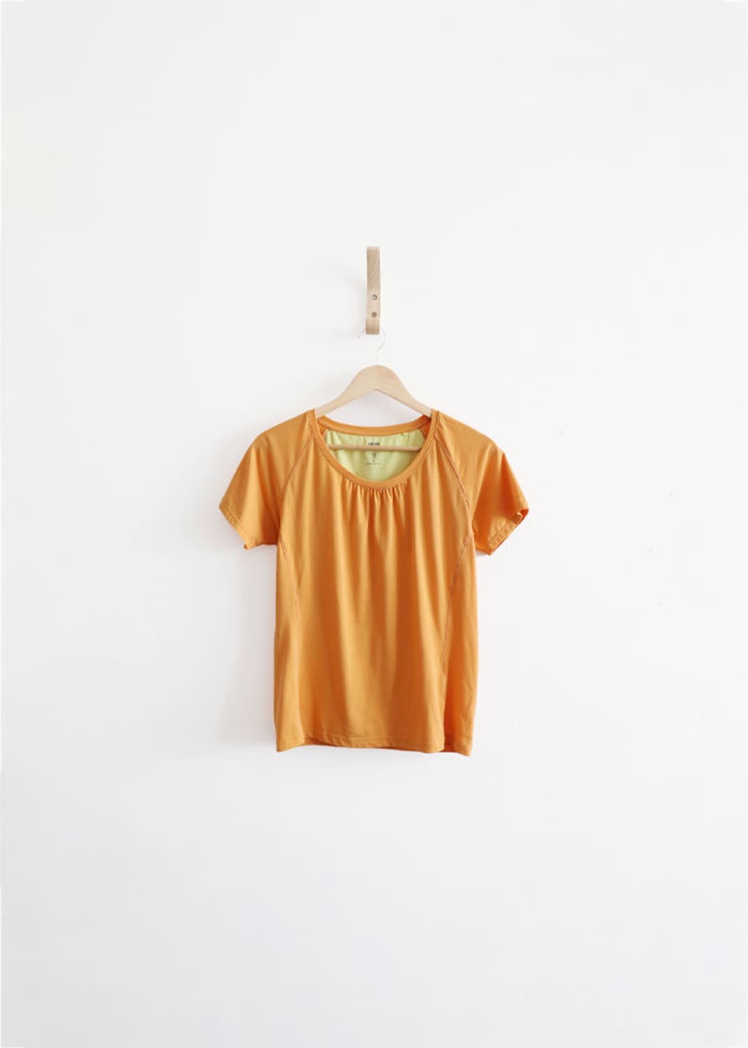 Uniqlo jpn orange shirring top 상품이미지1