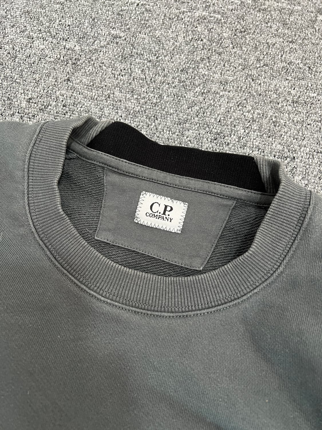 C.P 컴퍼니 크루넥 사이즈 상품이미지3