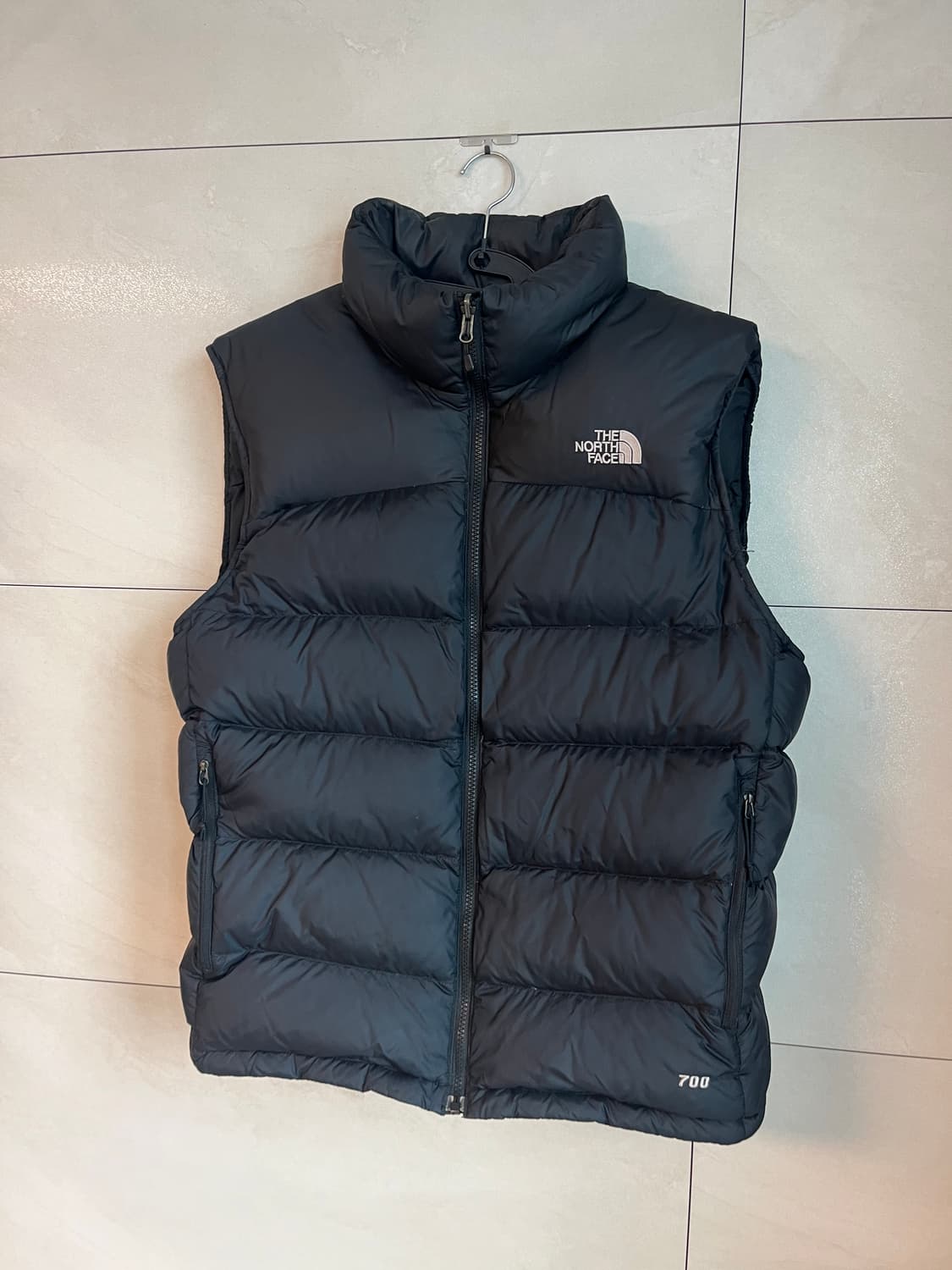노스페이스 눕시 700 패딩 조끼 블랙 [L] 상품이미지3