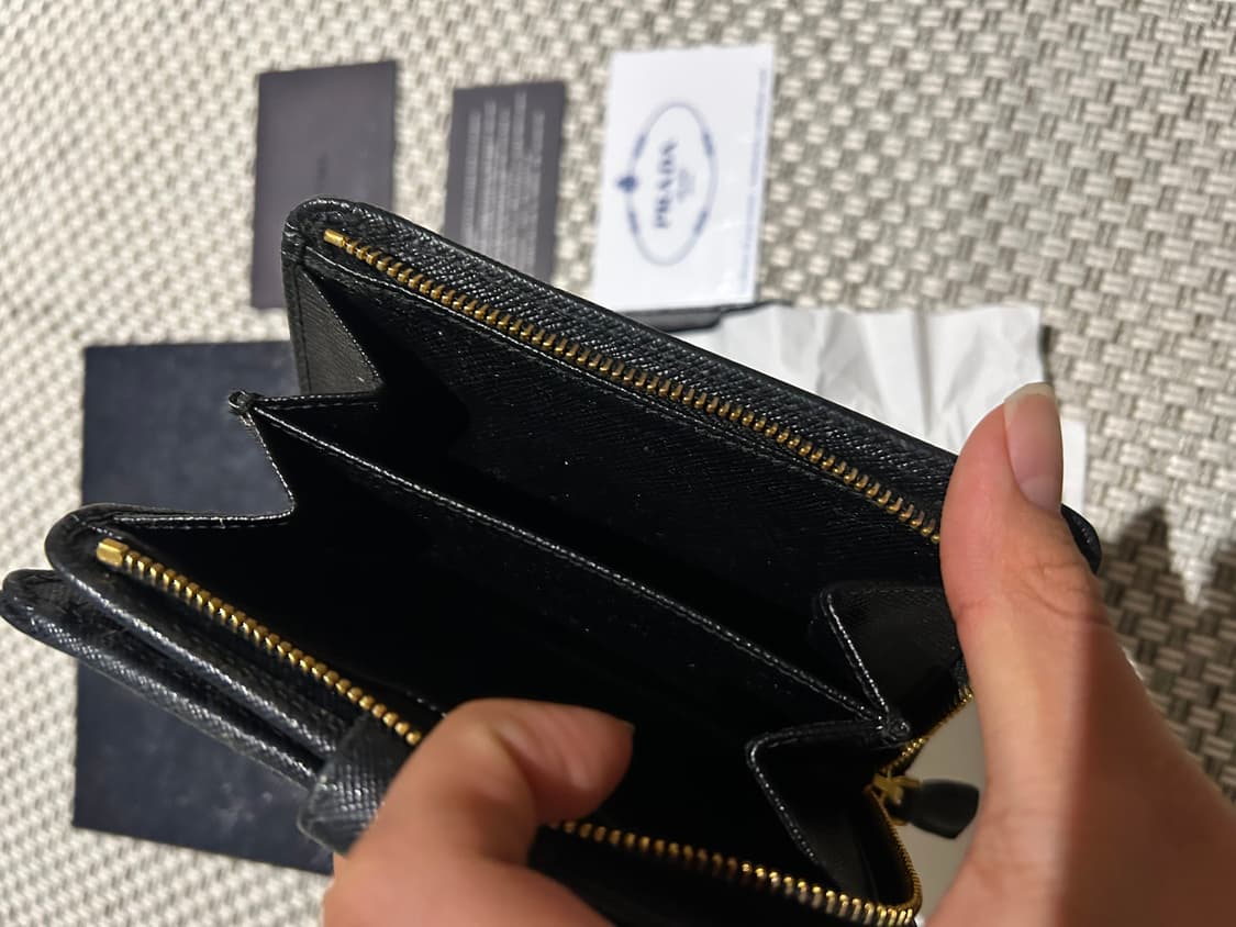 [백화점판] 프라다 1ML225 사피아노 중지갑 블랙 상품이미지6