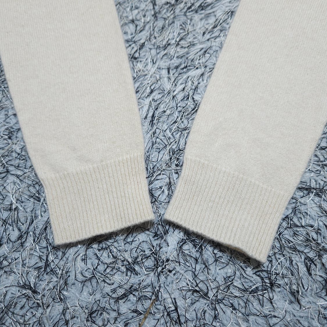 River리버) 55(36) 여성 캐시미어 목폴라니트 / 왕눈이샵 상품이미지6