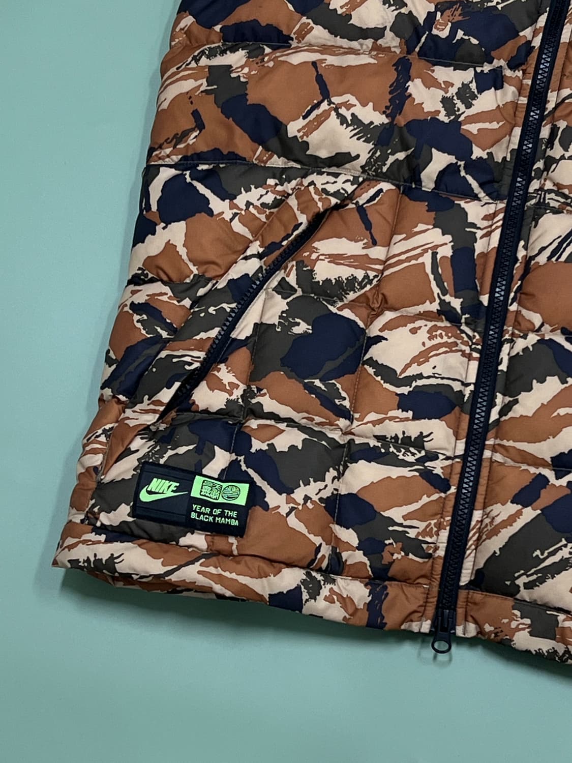(M) 나이키 코비브라이언트 카모패턴 조끼패딩 상품이미지3