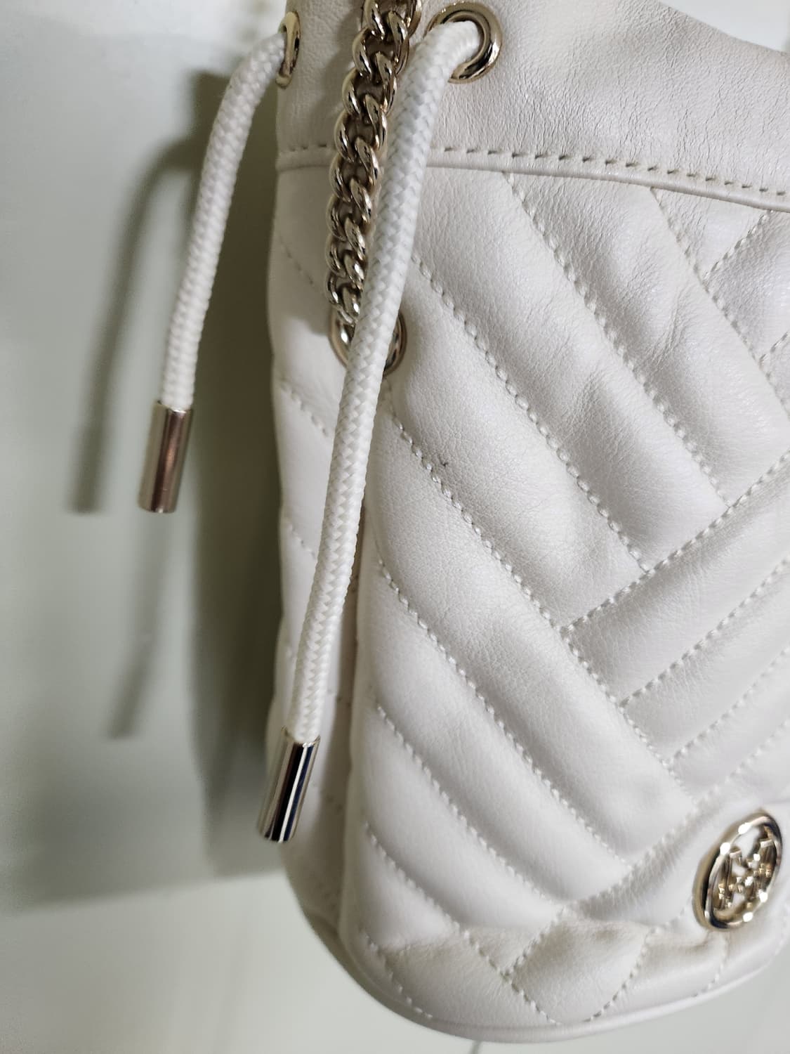 메트로시티 퀼팅 크로스 숄더백 상품이미지3