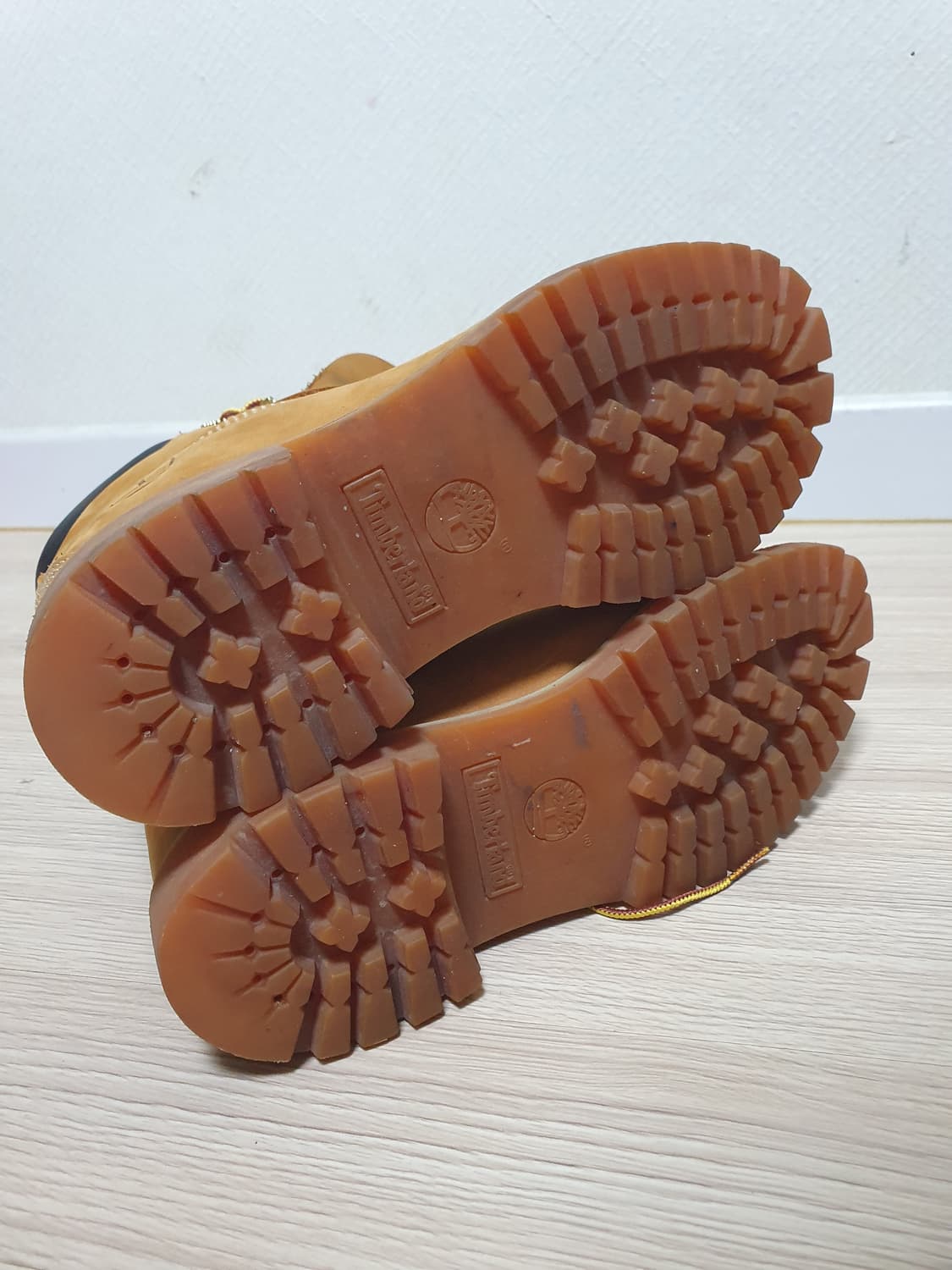 팀버랜드 6인치 옐로우 부츠 260 상품이미지7