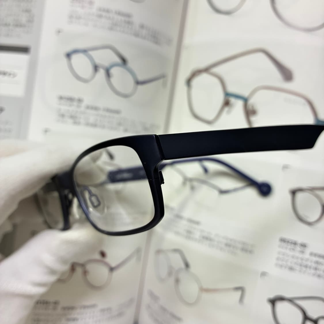 l.a. EYEWORKS 엘에이 아이웍스 네이비 스퀘어 티타늄 안경 상품이미지3