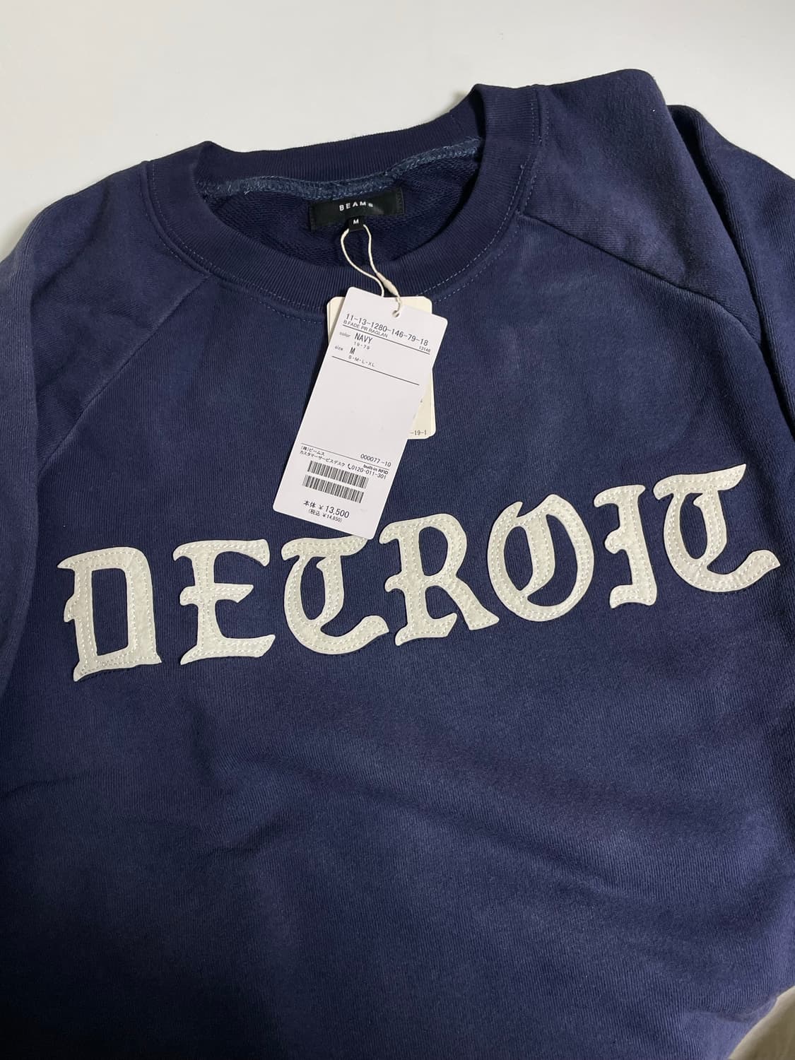 빔즈 프린팅 크롭 맨투맨 네이비 상품이미지2