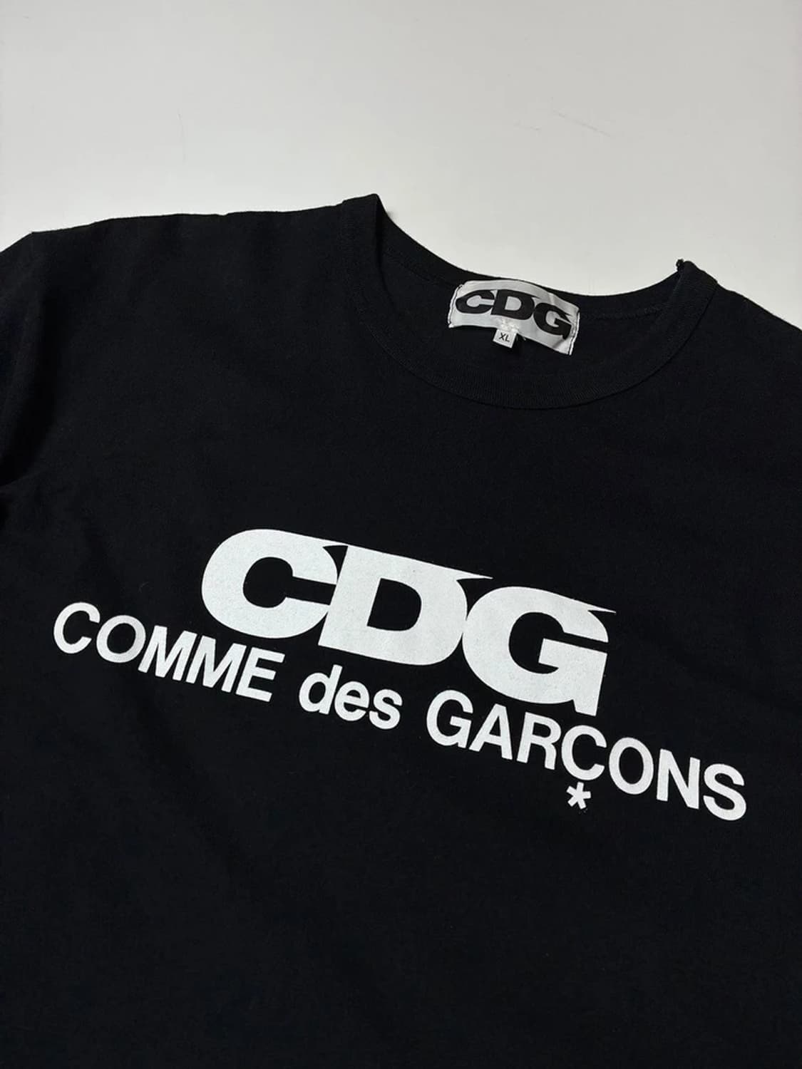 꼼데가르송 CDG 로고 반팔 티셔츠 PN8595 상품이미지3