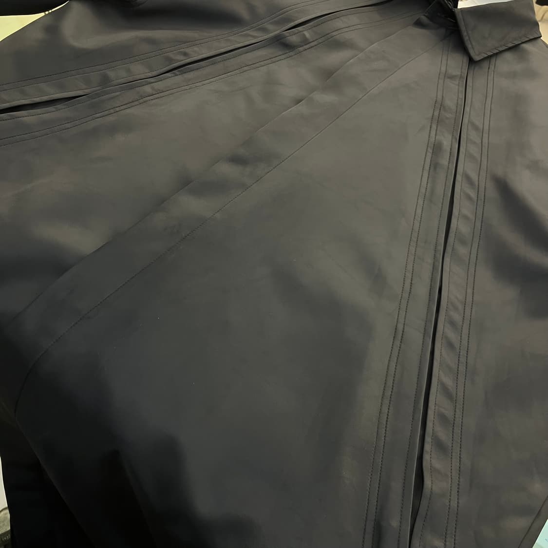 파프롬왓 블랙 나일론 써클 코트 2size (택O) 상품이미지4