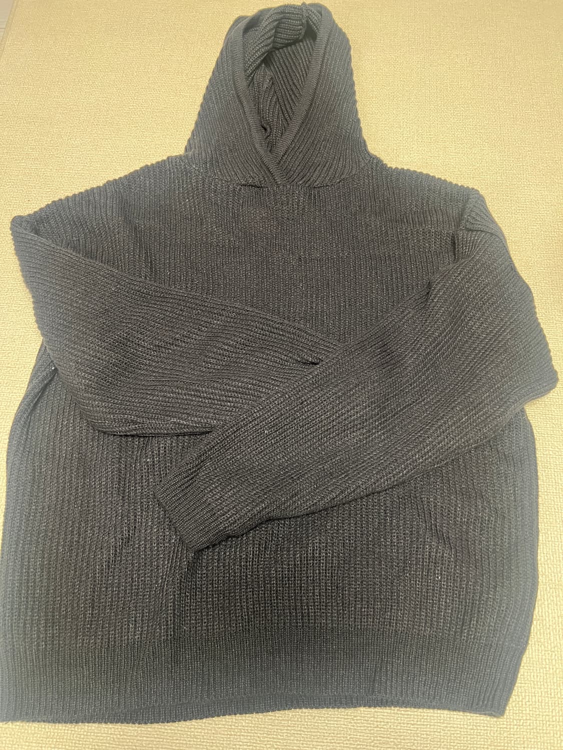 어텐션로우 후드 니트 상품이미지1