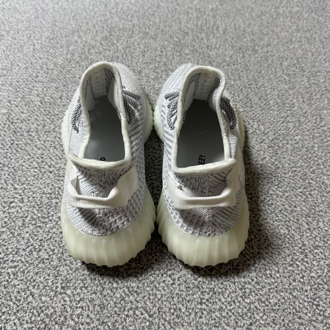 아디다스 이지 부스트 350 V2 스태틱 리플렉티브 275 상품이미지4