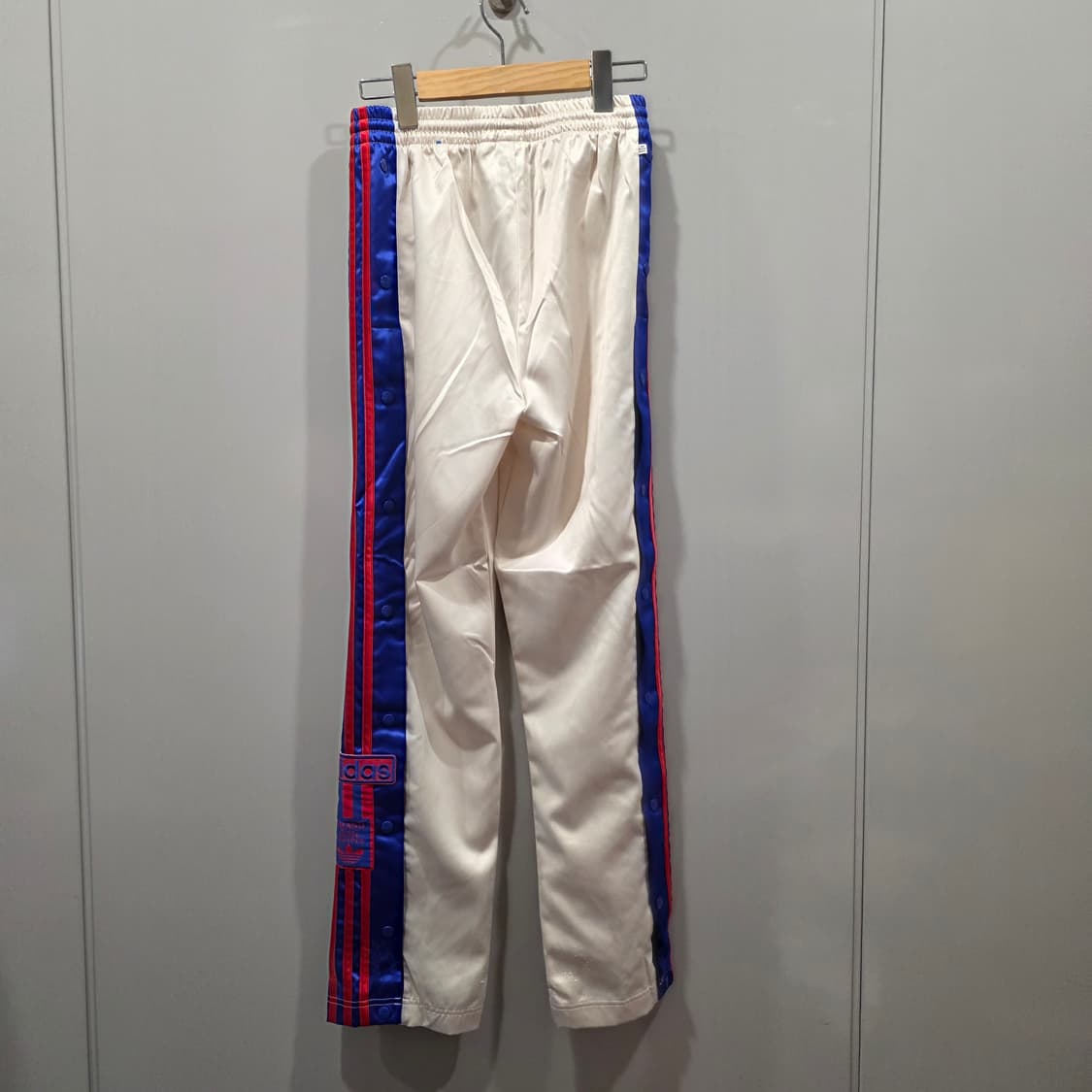 아디다스 오리지널스 사틴 트랙 팬츠 상품이미지4
