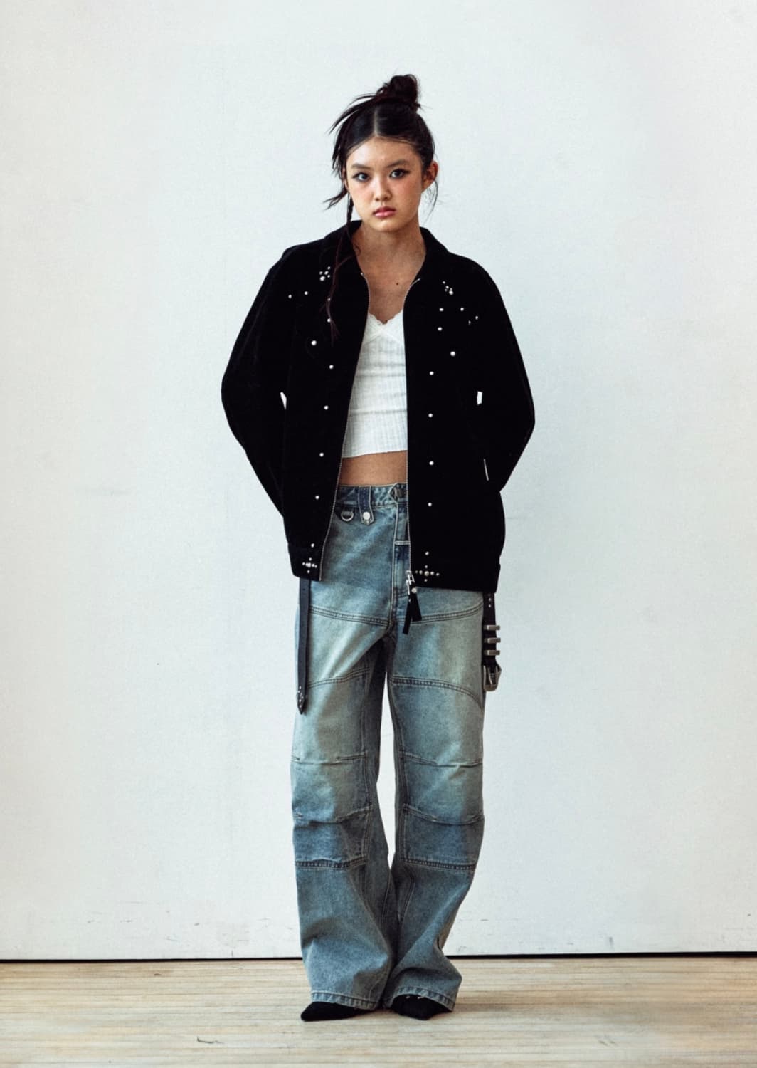 더바이닐하우스 스터드 스웨이드 자켓 블랙 M 새상품 상품이미지2