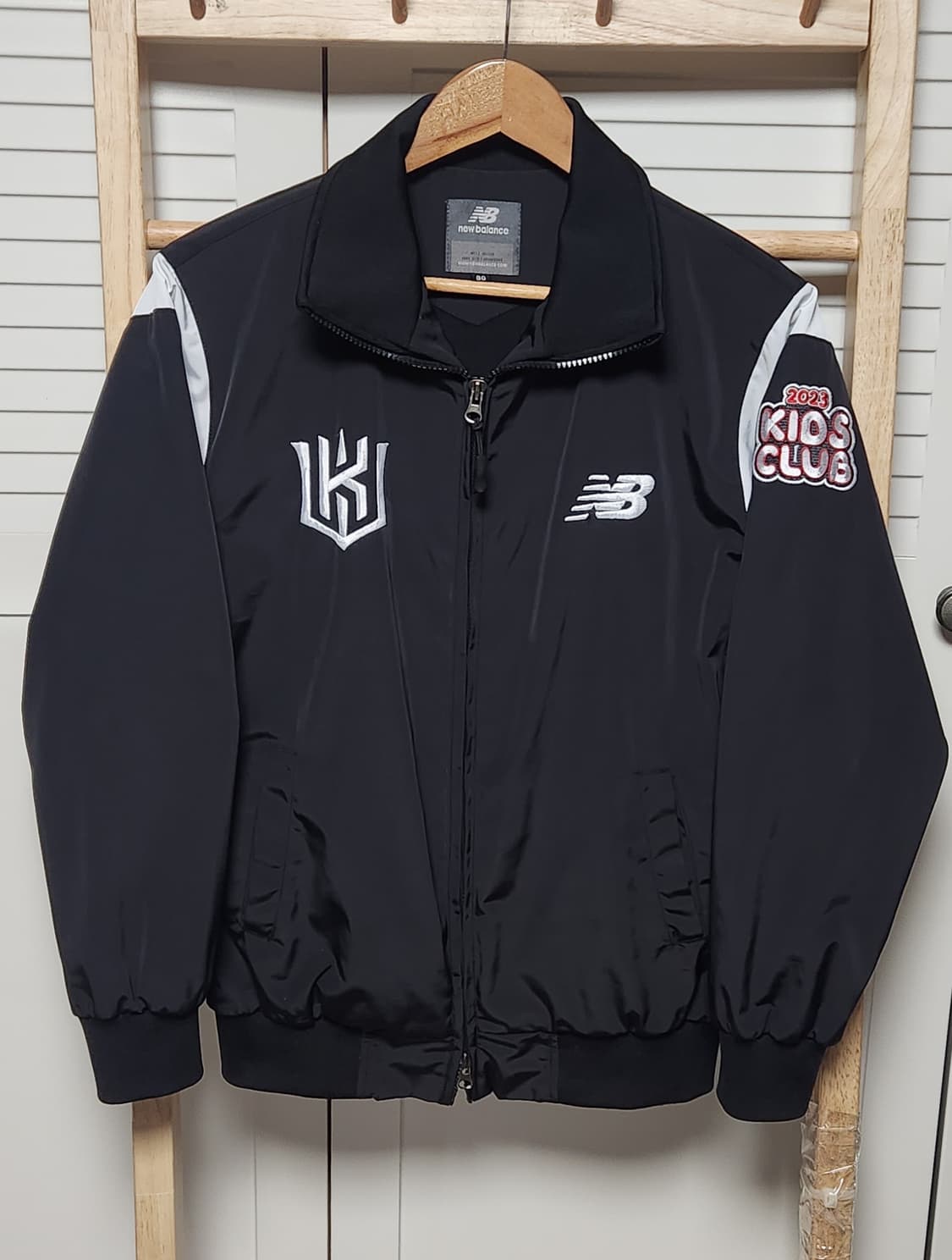 뉴발란스 2023 KT위즈 춘추 바람막이 자켓 상품이미지6