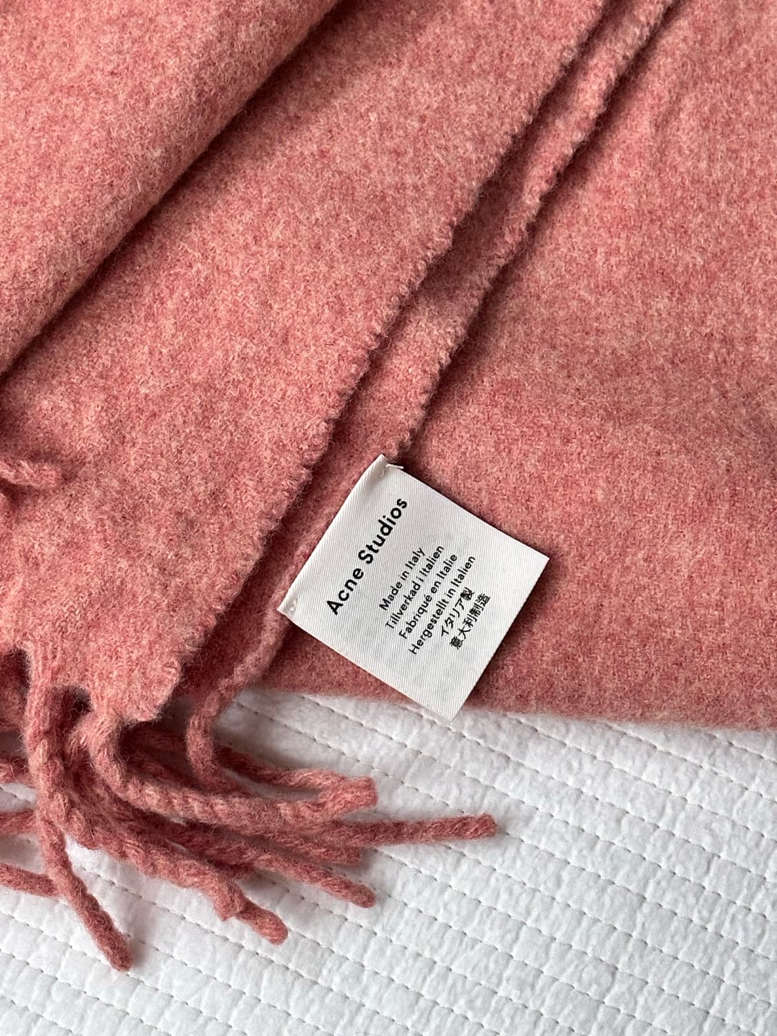 ACNE 아크네 스튜디오 머플러 로즈멜란지 장희령 구버전 상품이미지2