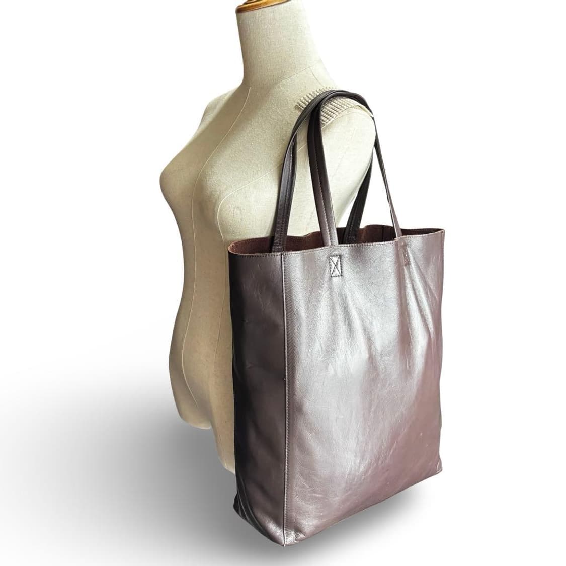 마가렛 호웰 소가죽 토트백 상품이미지9