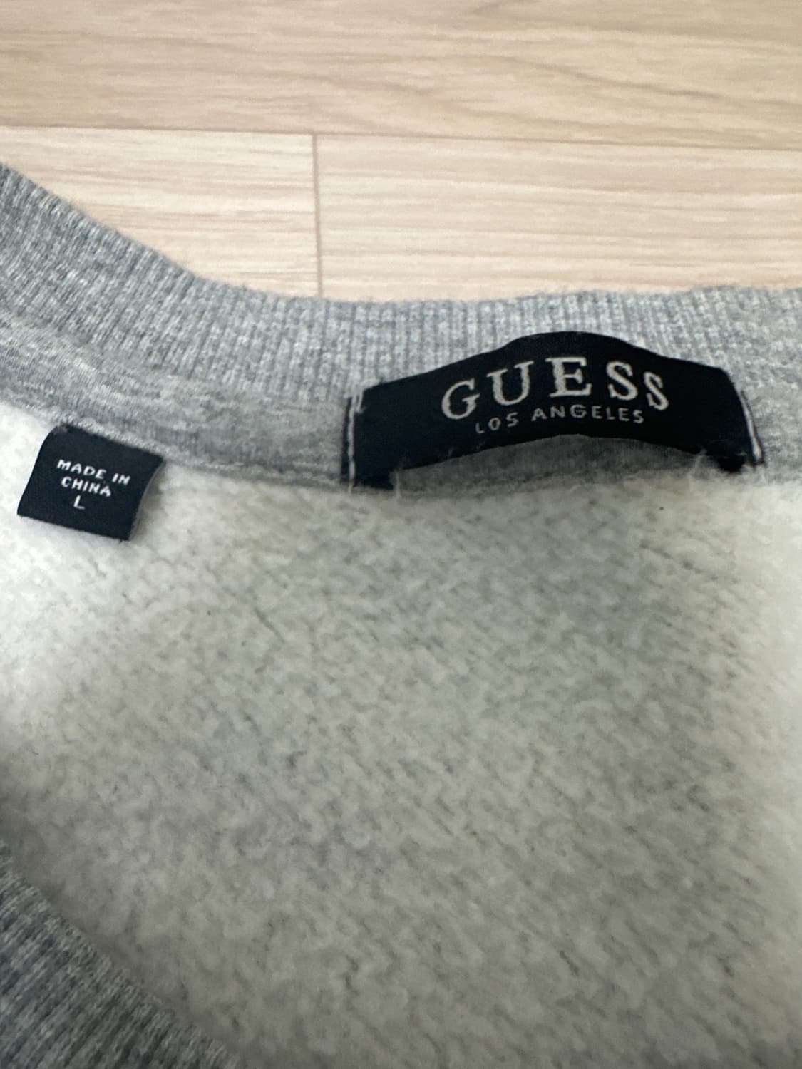 GUESS 맨투맨 상품이미지3