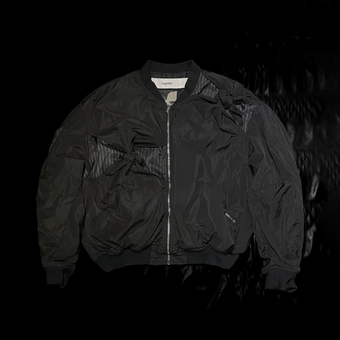 르수기아뜰리에 리본 매듭 크롭 봄버 점퍼 상품이미지1