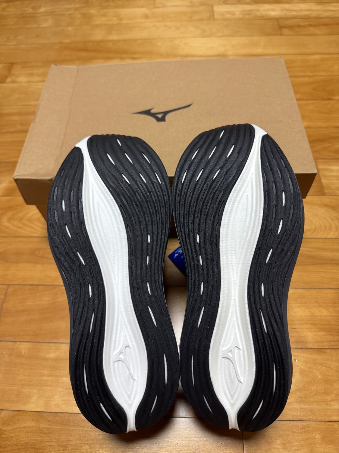 [265,새상품] 미즈노 네오젠 블랙 상품이미지2