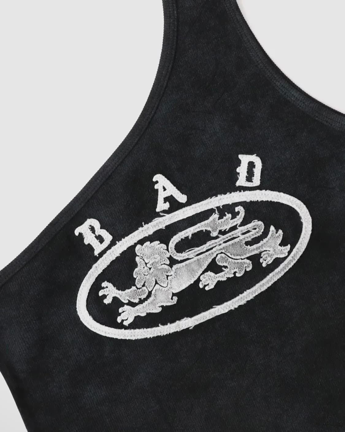 배드블러드 라이언 패치 원 숄더 탱크 워시드블랙 상품이미지2