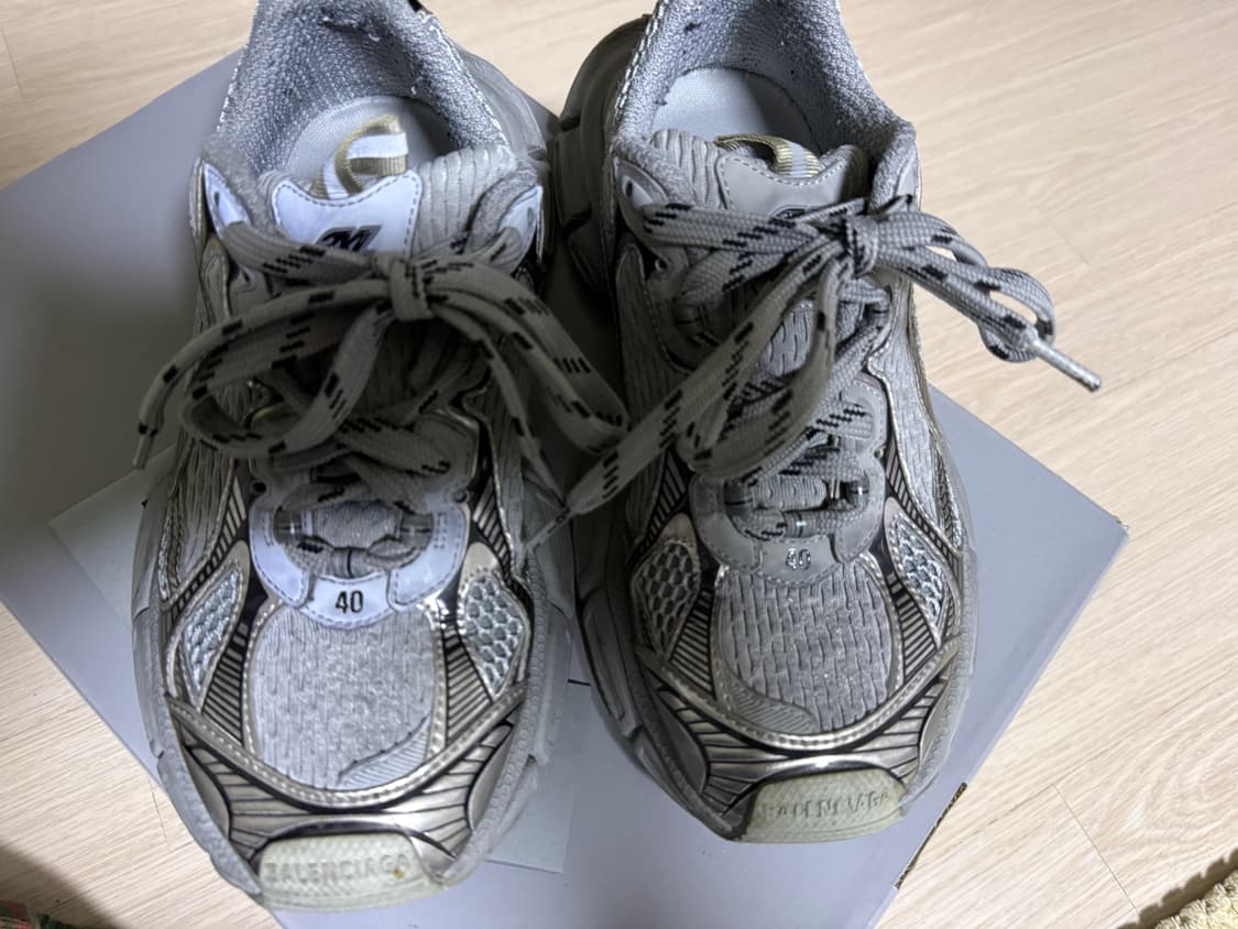 발렌시아가 3xl .40사이즈판매합니다 상품이미지2