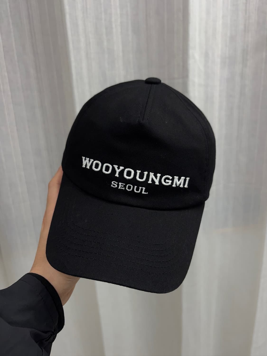 WOOYOOUNGMI 우영미 엠브로이드 블랙 볼캡 모자 상품이미지1