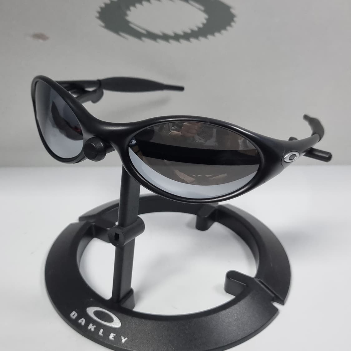 오클리 뉴 아이자켓 블랙 새렌즈 상품이미지2