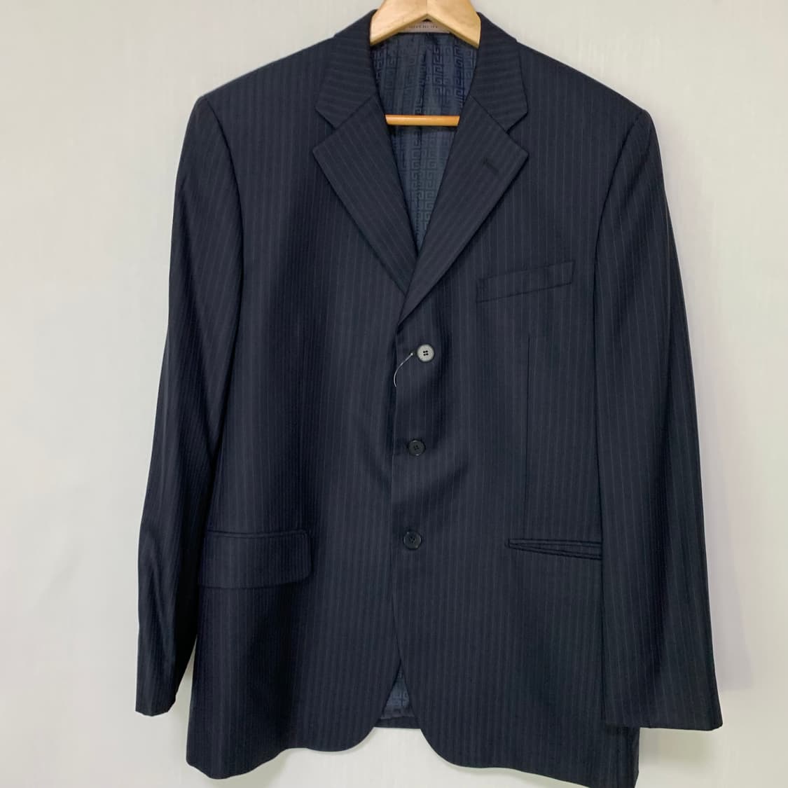 지방시 스트라이프 정장 블레이저 자켓 다크 네이비 105 상품이미지2