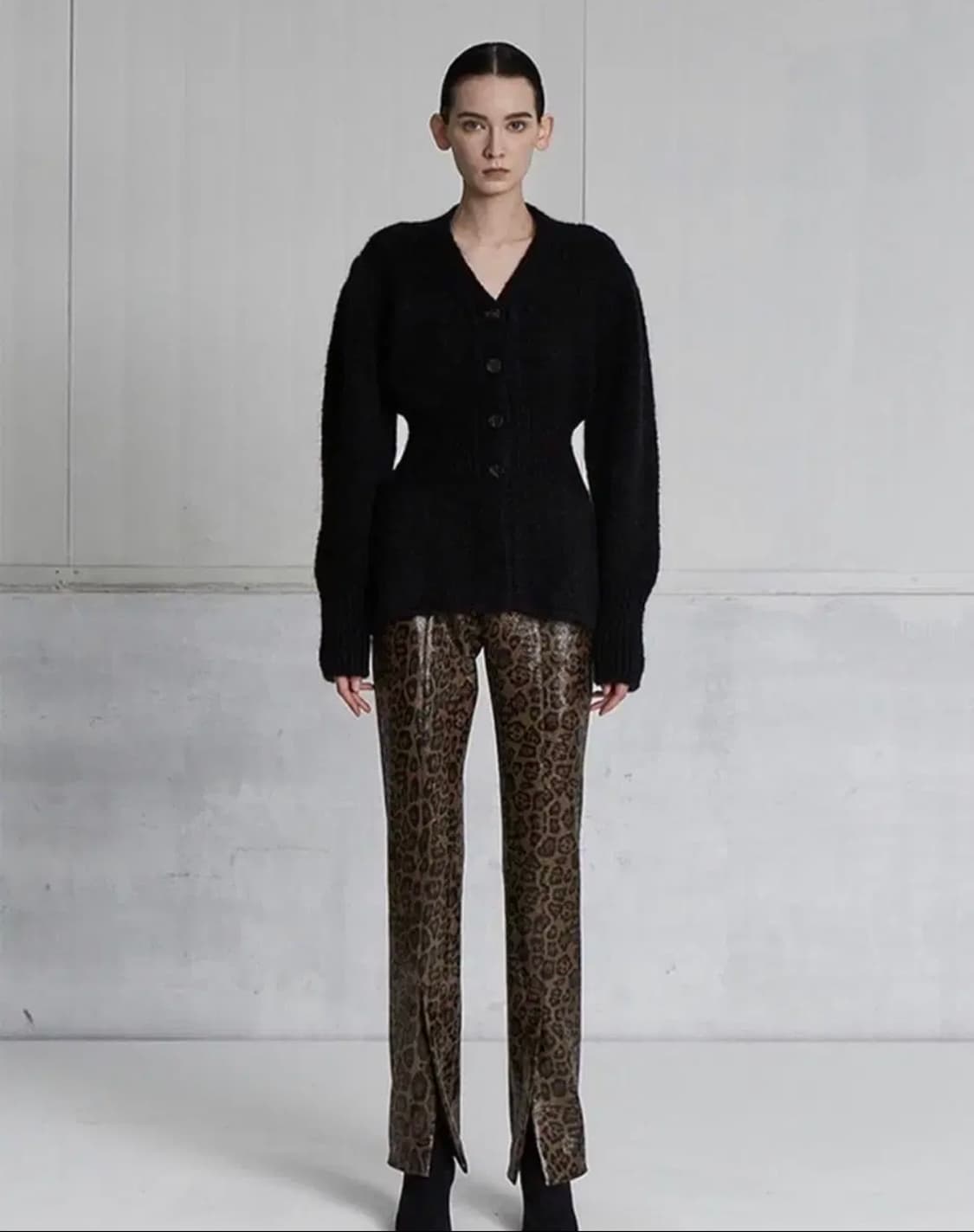 르비에르LVIR 립드 웨이스트 가디건 상품이미지4