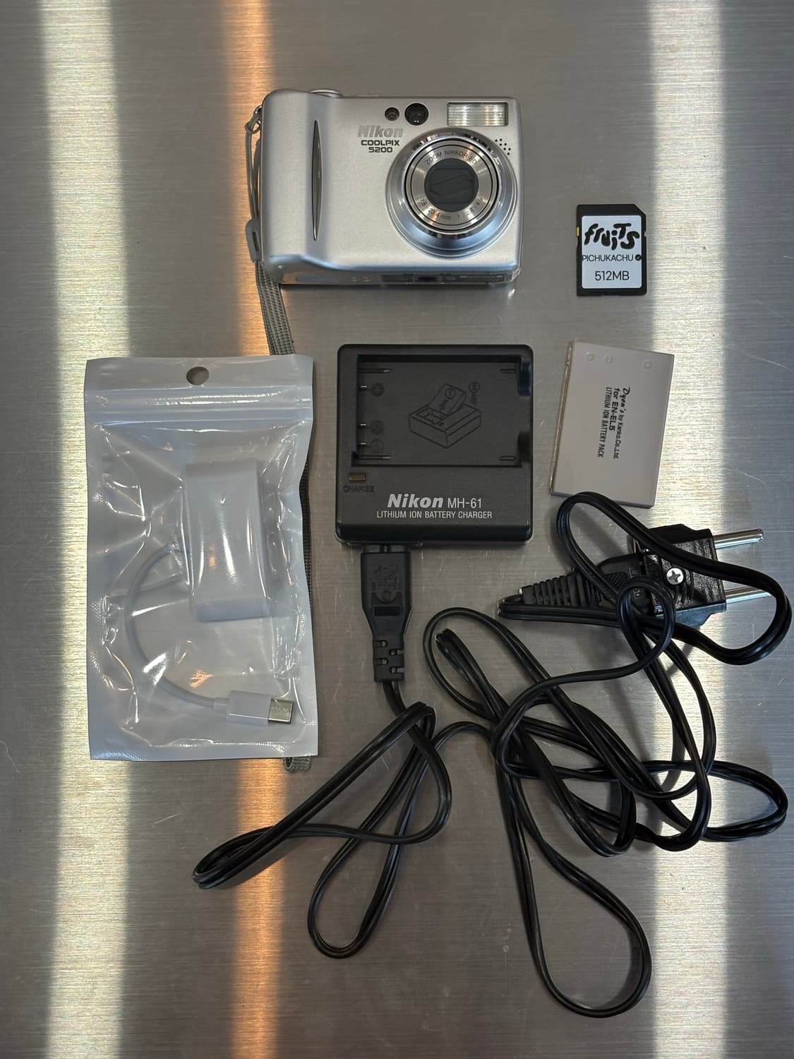 한글지원/날짜표시)니콘 쿨픽스 5200 실버 빈티지디카 상품이미지2