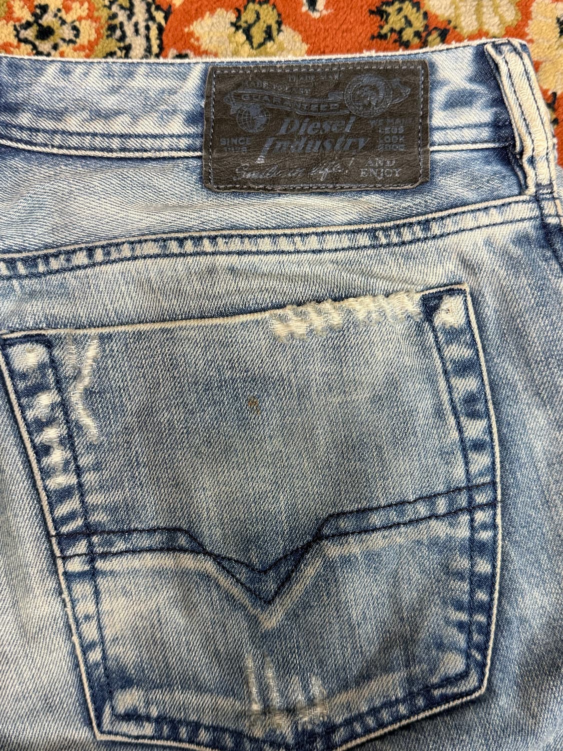 디젤 자티니 연청 데님팬츠 34x32 부츠컷  플레어진 상품이미지3