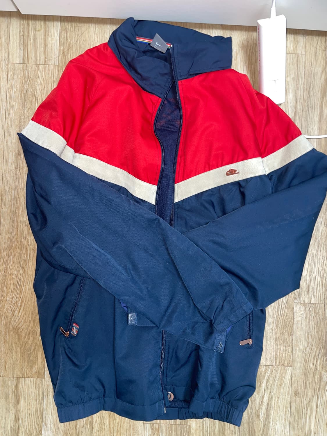 나이키 바람막이 상품이미지1