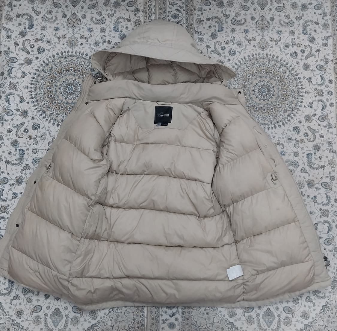 마모트 아이보리 여성 패딩 90 (후드털분실) (66반까지) 상품이미지2