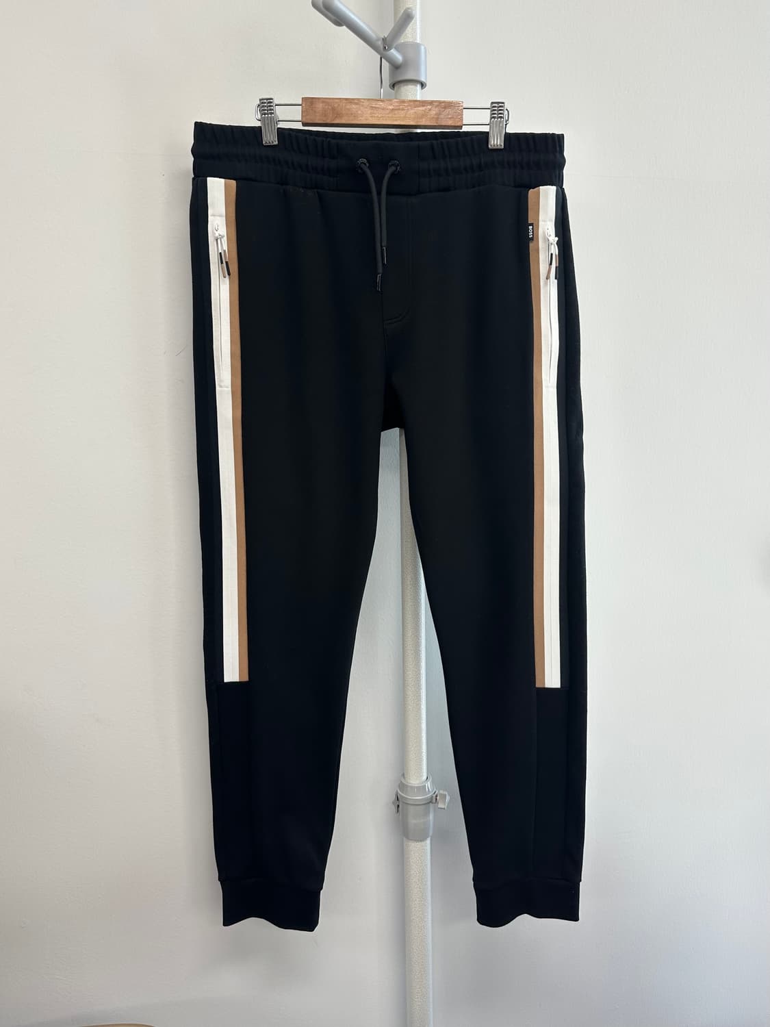 휴고보스 사이드라인 트랙 조거팬츠 상품이미지1