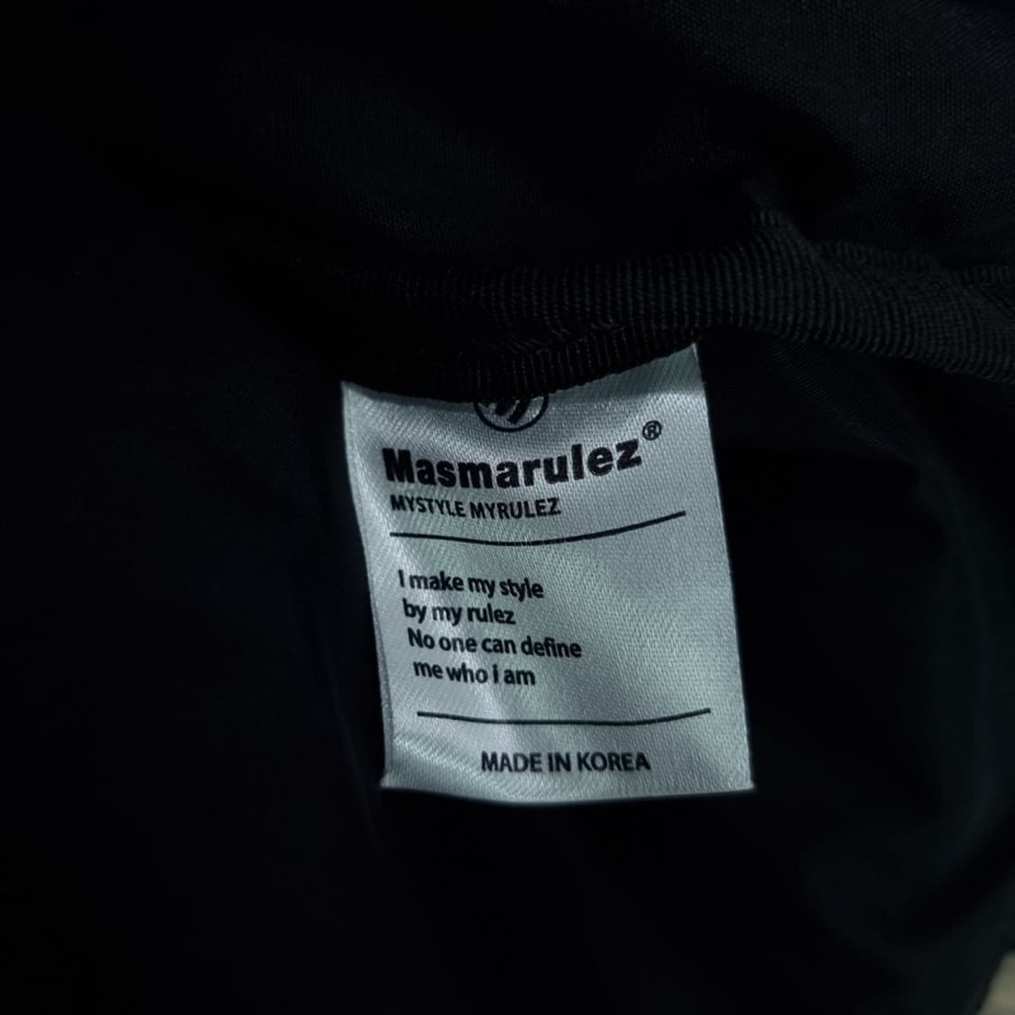 [마스마룰즈] 로고 패치 크로스백 블랙 M18875 상품이미지10