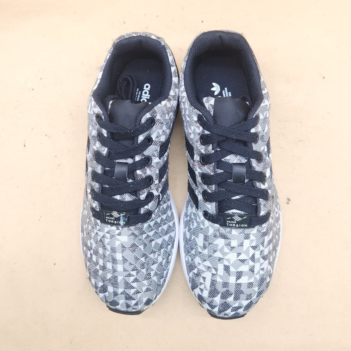 아디다스 ZX 플럭스 위브 여성운동화230  상품이미지2