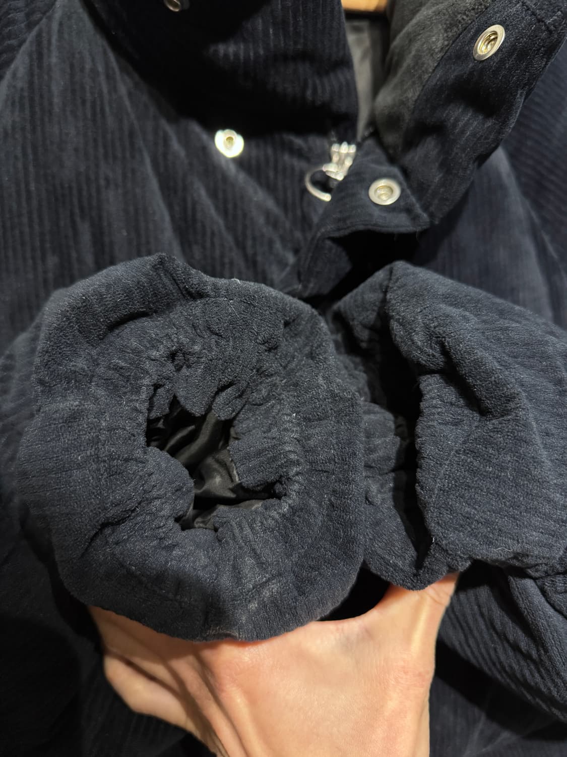 커스텀멜로우 새드스마일 코듀로이 다운 패딩 L 네이비 상품이미지7