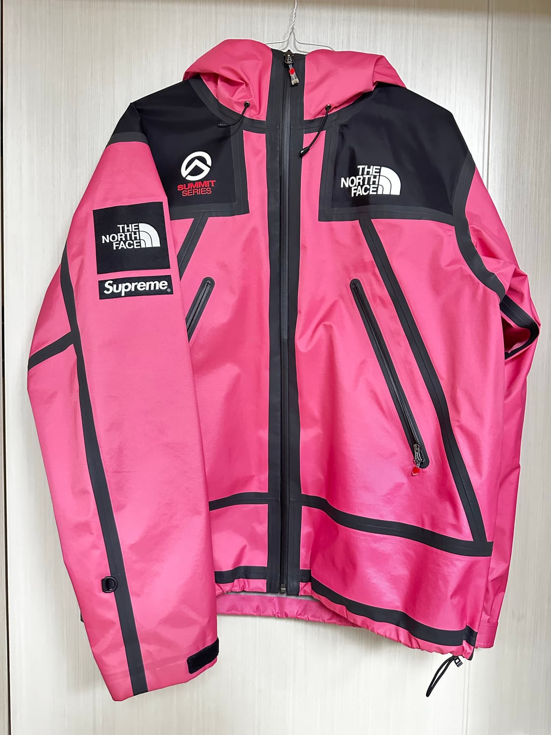 슈프림x노스페이스 서밋시리즈 테이프 심 자켓 size L 상품이미지1