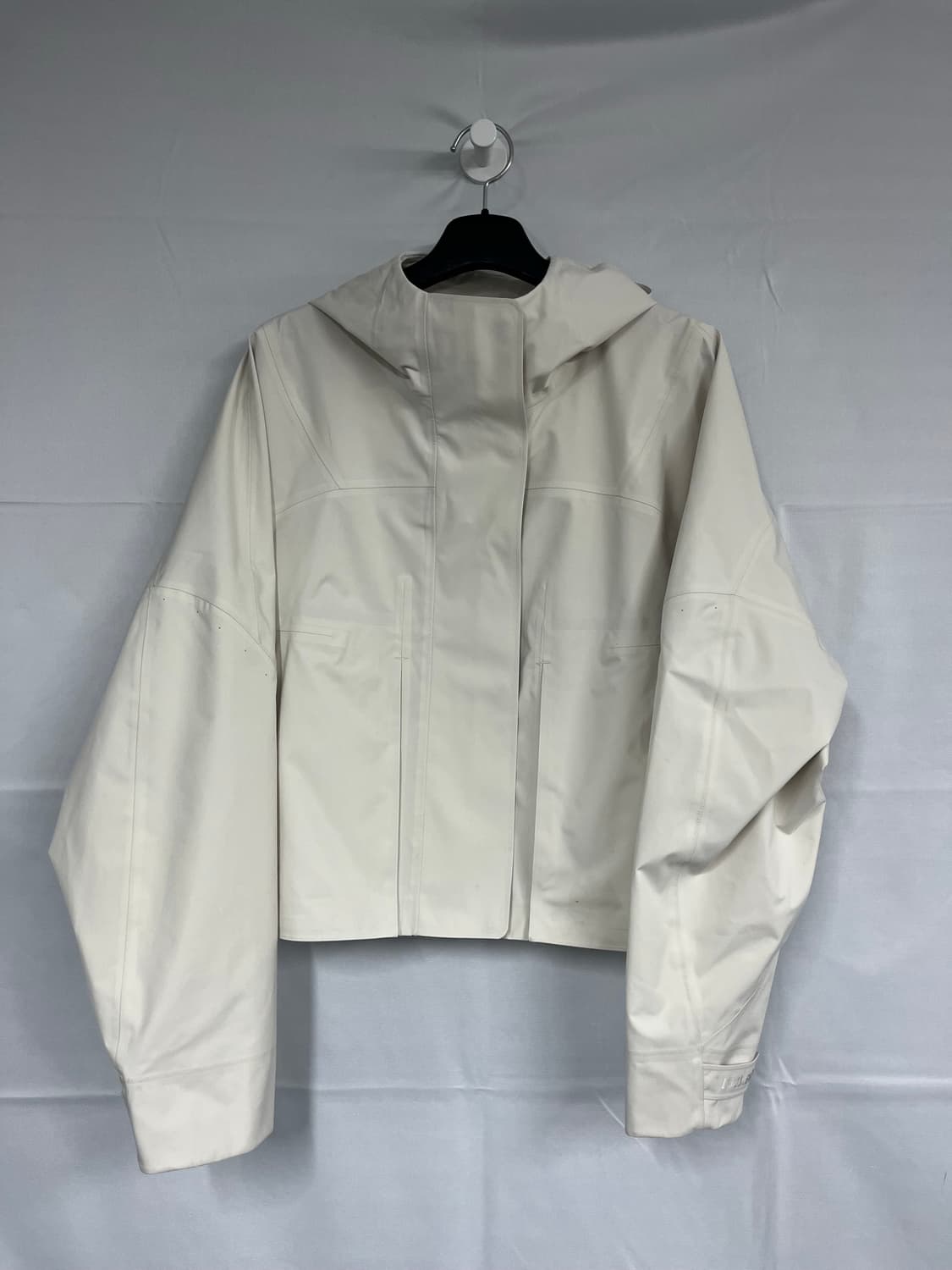 룰루레몬 윈드브레이커 오트밀화이트 여성 상품이미지1