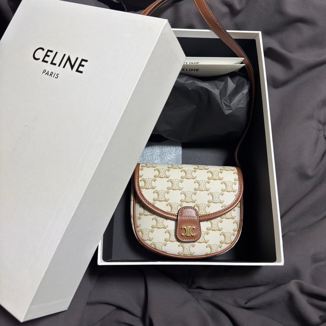 셀린느 트리오페 미니 베사체 상품이미지1