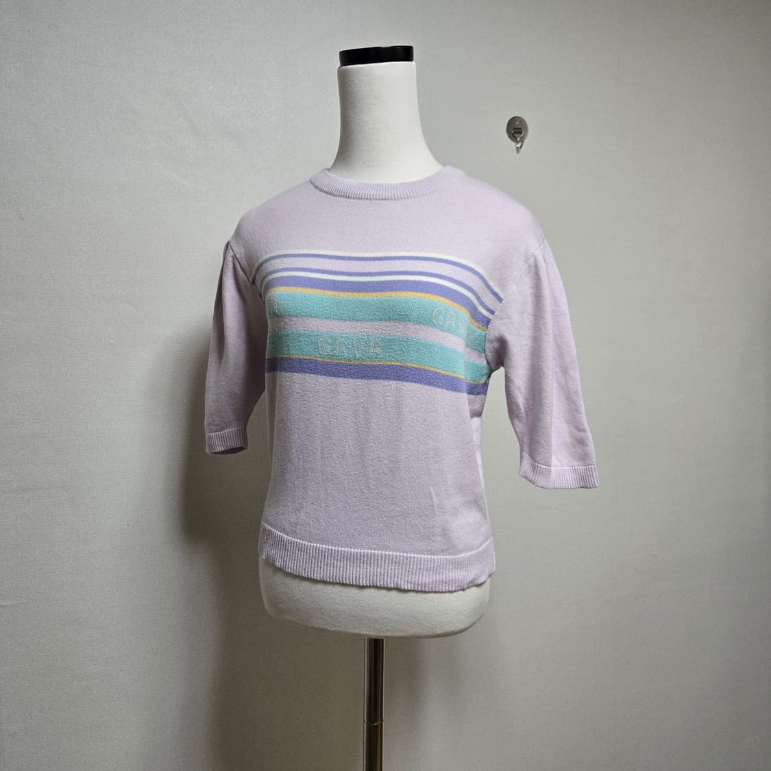 그로브 니트 반팔티셔츠 (오마이걸 유아 착용) 상품이미지1