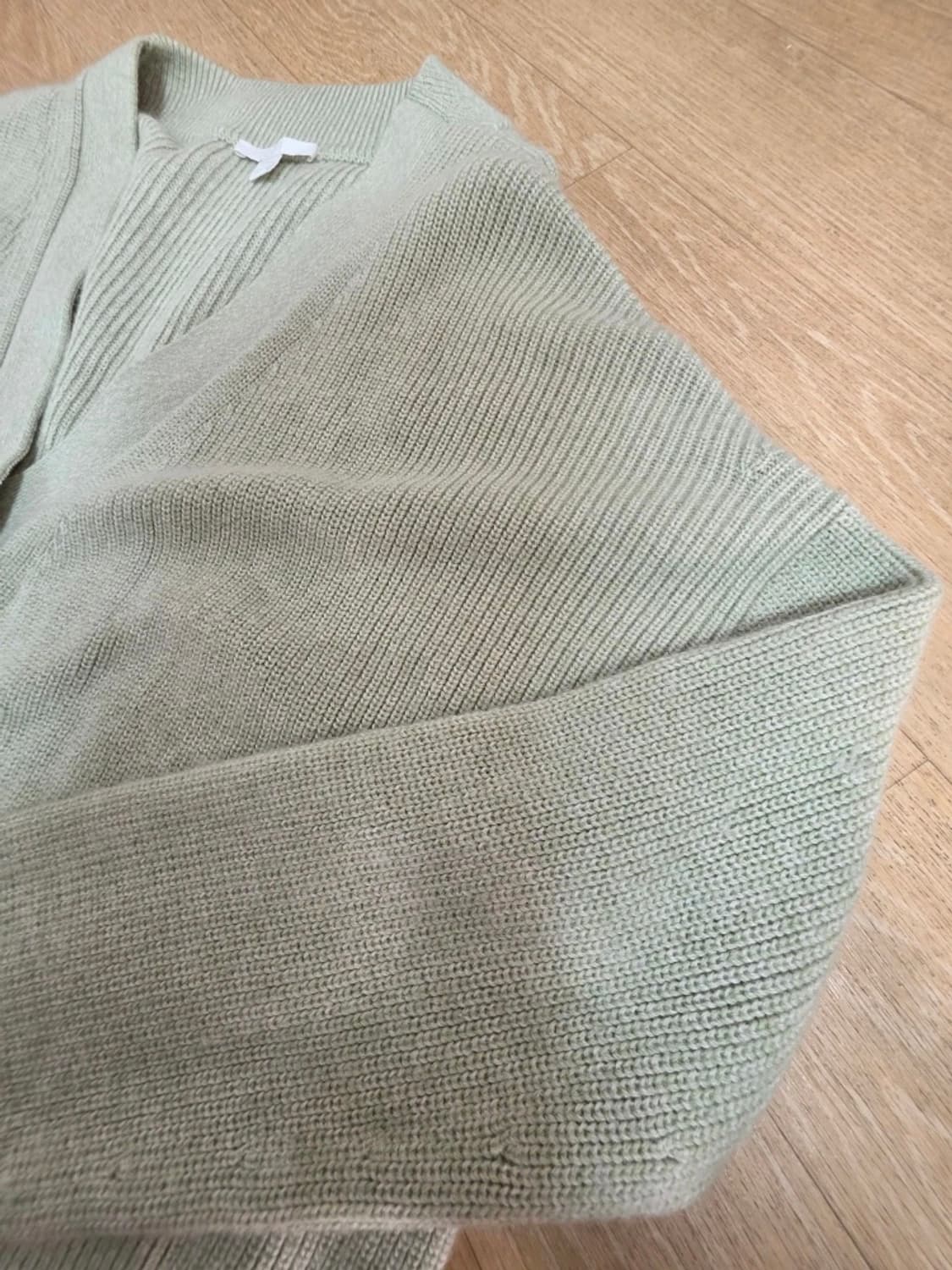 COS 코스 오버핏 브이넥 가디건 상품이미지4