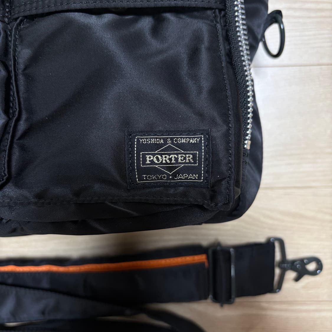 요시다포터 porter 카메라백 탱커 블랙 신형 (미사용이 가까움) 상품이미지3