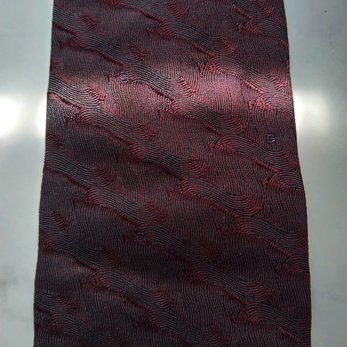 구찌 실크 버건디 자카드 G 패턴 넥타이 9.6cm A+등급 K998
 상품이미지4