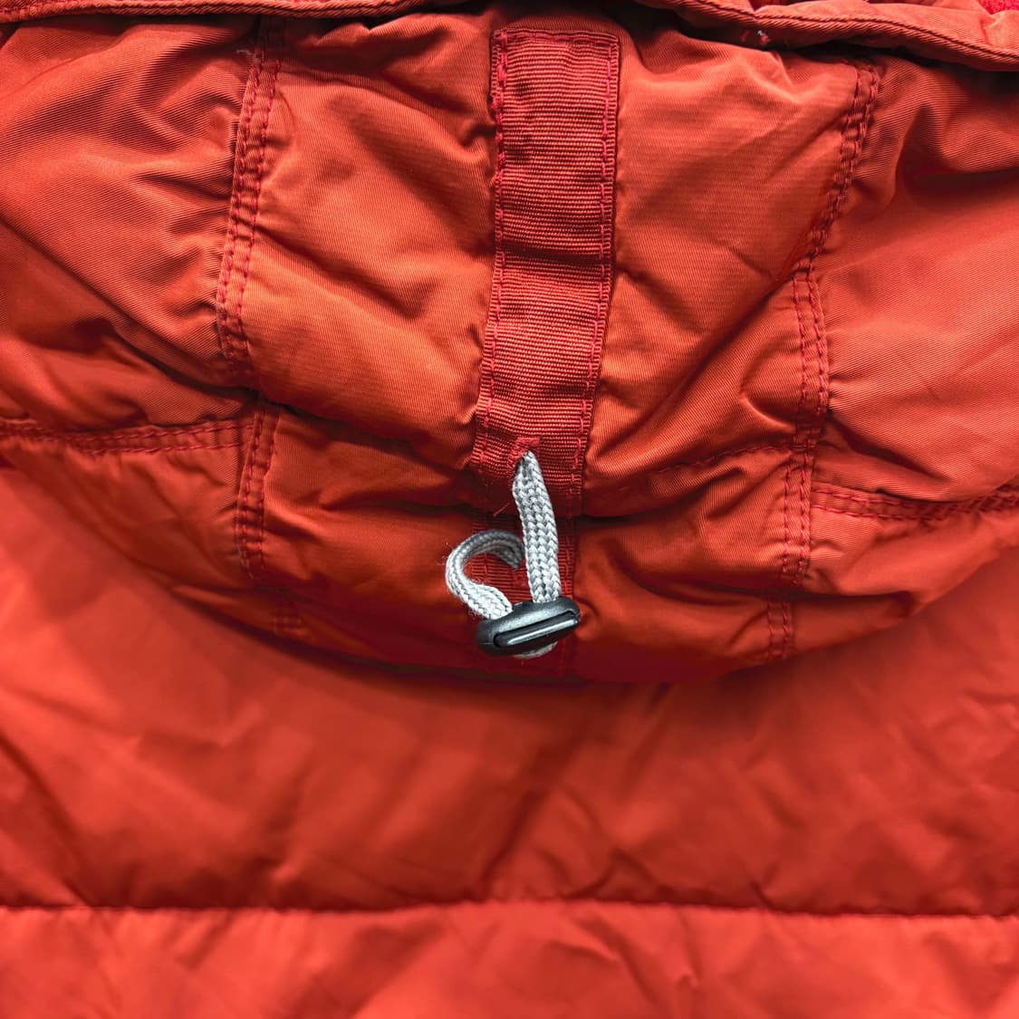 파라점퍼스 다운 패딩 점퍼 지퍼 포켓 후드 스트링 디테일 레귤러핏 오렌지 상품이미지7