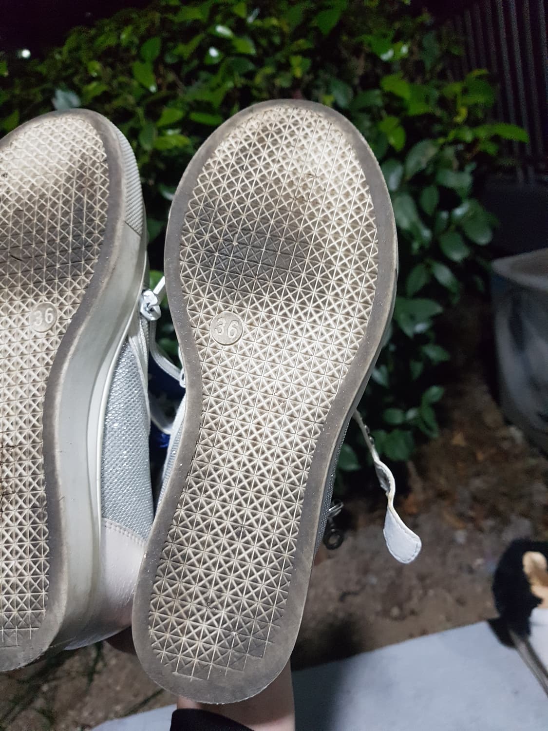 화이트 하이탑 지퍼 스니커즈 220 판매 상품이미지4