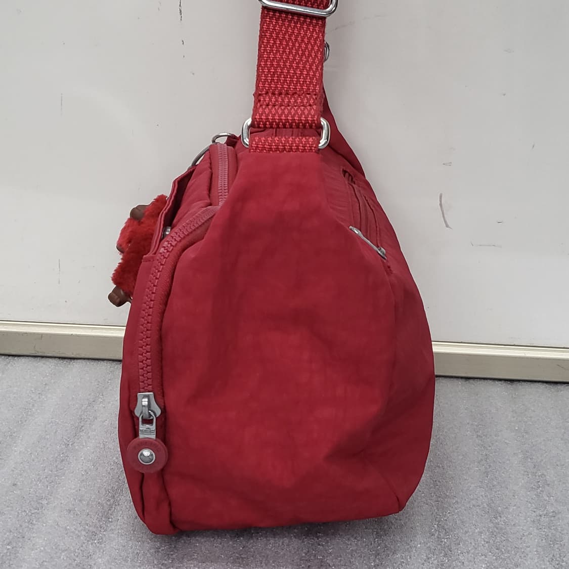 키플링 정품 크로스백 22x26x14cm 상품이미지5